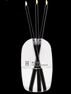 NWT Hotel Collection Clear Glass Reed Diffuser with Black Reeds
